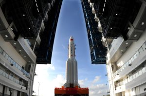 长征五号遥十四火箭运抵文昌 嫦娥七号发射任务全面进入总测阶段