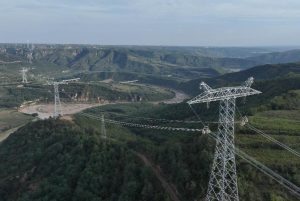 银线横贯三省 绿电奔赴江淮｜延安依托跨省特高压通道加速能源绿色转型